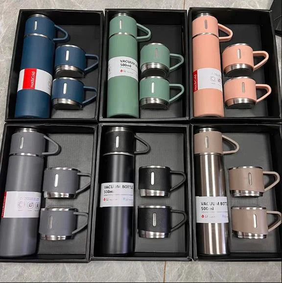 Vacuum Flask Travel Set with 3 Steel Cups